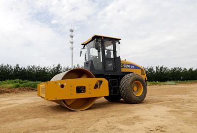 Грунтовый каток SEM 512